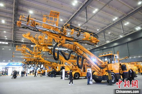 開(kāi)放共建工程機(jī)械產(chǎn)業(yè)生態(tài)圈 政企專家共探發(fā)展路徑